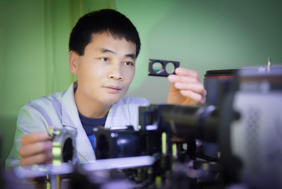 喜报：纪伟研究员被授予“全国先进工作者”荣誉称号