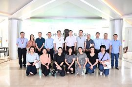 上海营养健康所来生物物理所调研工作