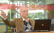 生物物理所举办爱国主义教育报告会
　　——华庆新现场讲述“回忆父母华明之沈安娜的潜伏十四年”